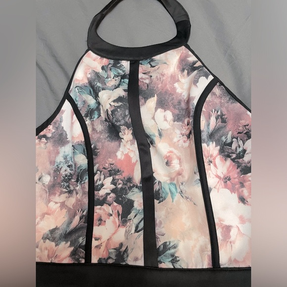 Rose/Floral Halter Dress!💕 - Picture 7 of 8